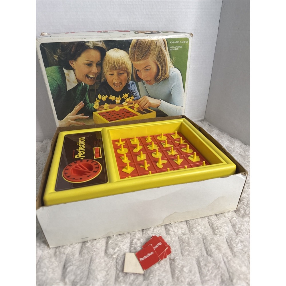 VTG 1975 Perfection Game Lakeside Complete Working No Batteries Required Parts